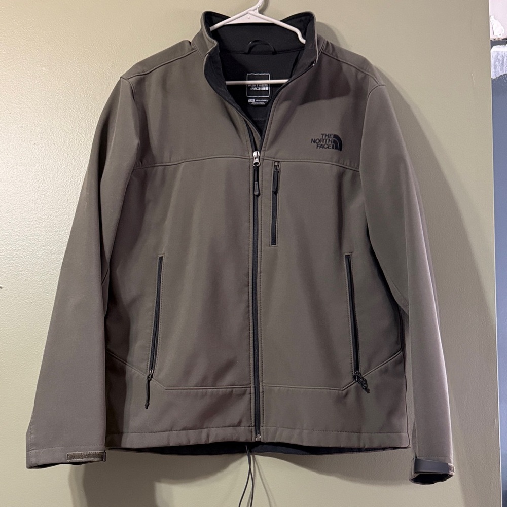 The North Face Men's Performance Jacket in Forest Green